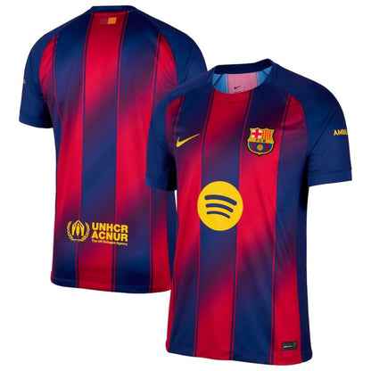 Camiseta FC Barcelona local 2025 2026, rayas azulgranas, logos Nike, Spotify y UNHCR, Reino del Futbol