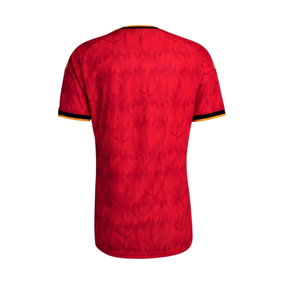 Camiseta de fútbol roja Bélgica 2026, detalles en negro y amarillo, Reino del Futbol