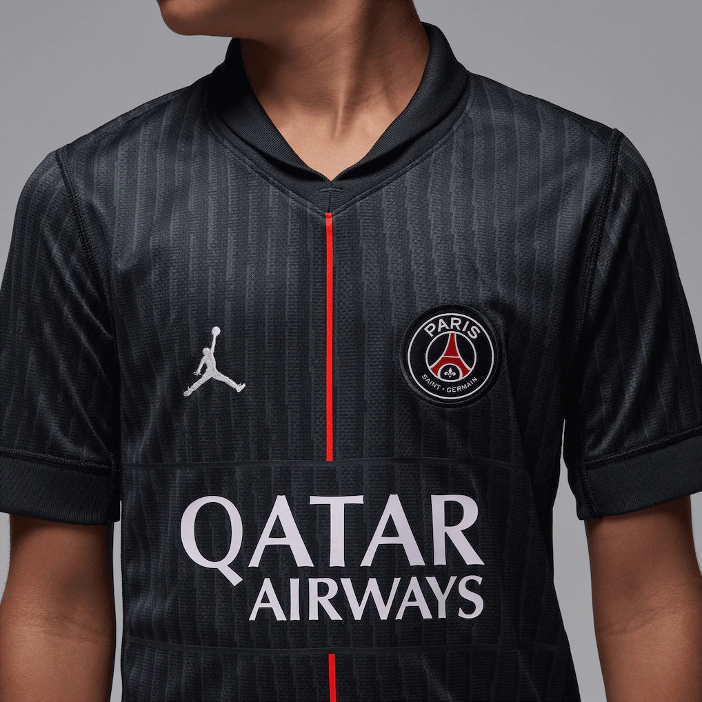 CAMISA E PANTALONES CORTOS PARA NIÑOS PSG JORDAN FOURTH 24/25