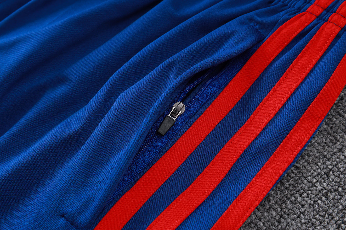 CAMISETA Y PANTALÓN ENTRENAMIENTO ARSENAL 25/26
