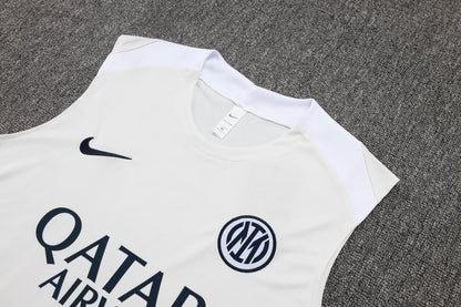 CAMISETA Y PANTALÓN CORTO ENTRENAMIENTO INTER 25/26