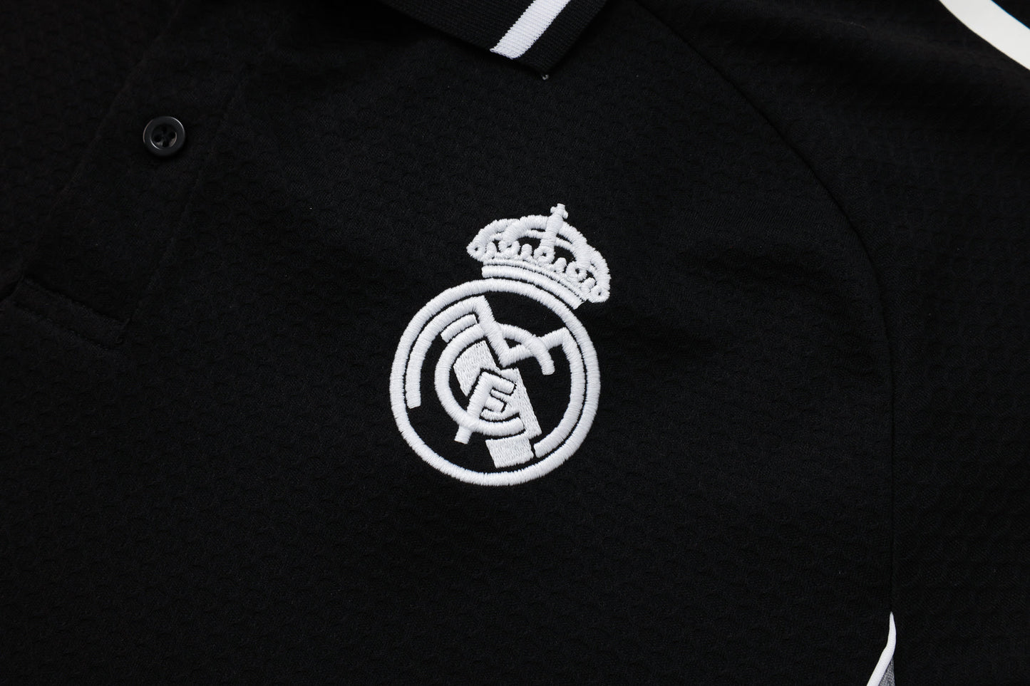 CAMISETA Y PANTALÓN REAL MADRID 25/26