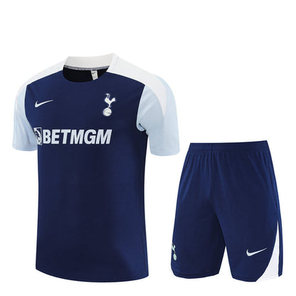 CAMISETA Y PANTALONES CORTOS TOTTENHAM HOTSPUR 25/26