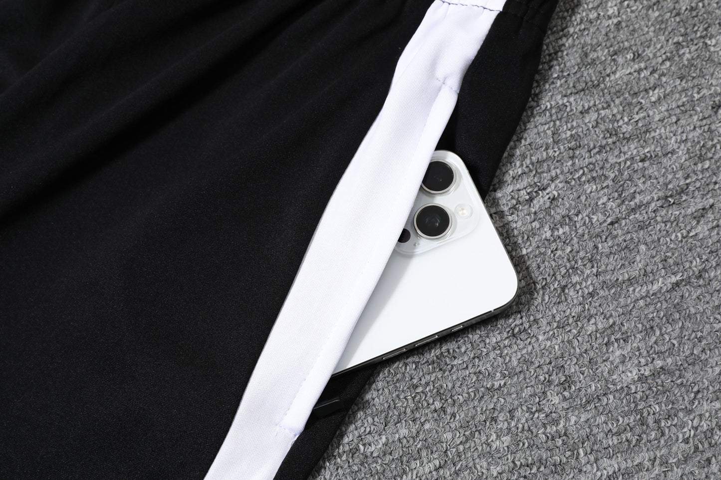 CAMISETA Y PANTALÓN MANCHESTER UNITED 25/26