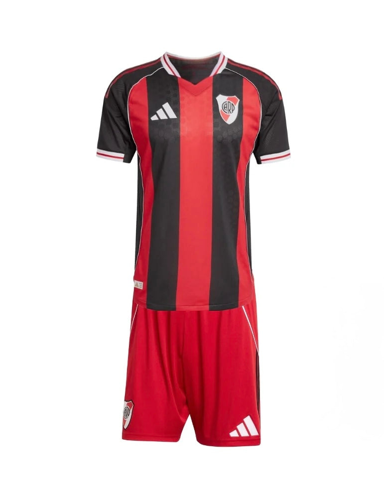 CAMISETA Y PANTALON CORTO PARA NIÑO RIVER PLATE AWAY 25/26