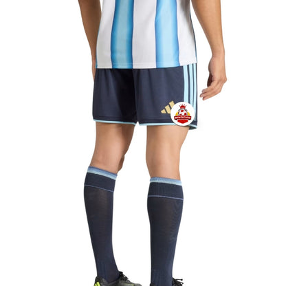Uniforme de fútbol azul y blanco Reino del Futbol, pantalones cortos y medias deportivas