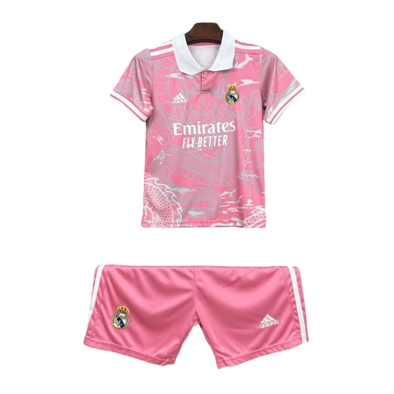 Conjunto de fútbol Real Madrid rosa con dragón, camiseta y short, Adidas, Reino del Futbol