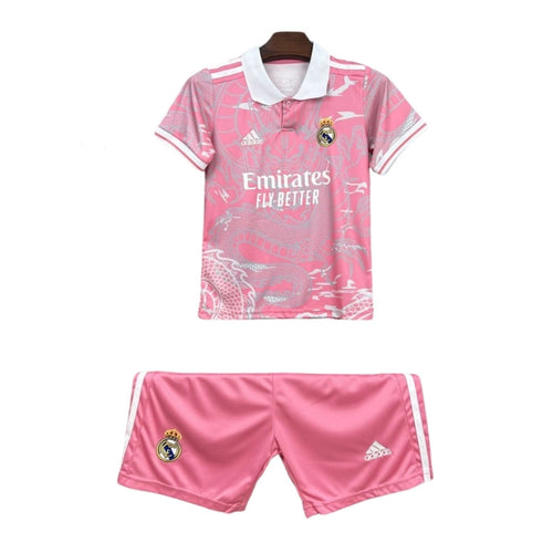 Conjunto de fútbol Real Madrid rosa con dragón, camiseta y short, Adidas, Reino del Futbol