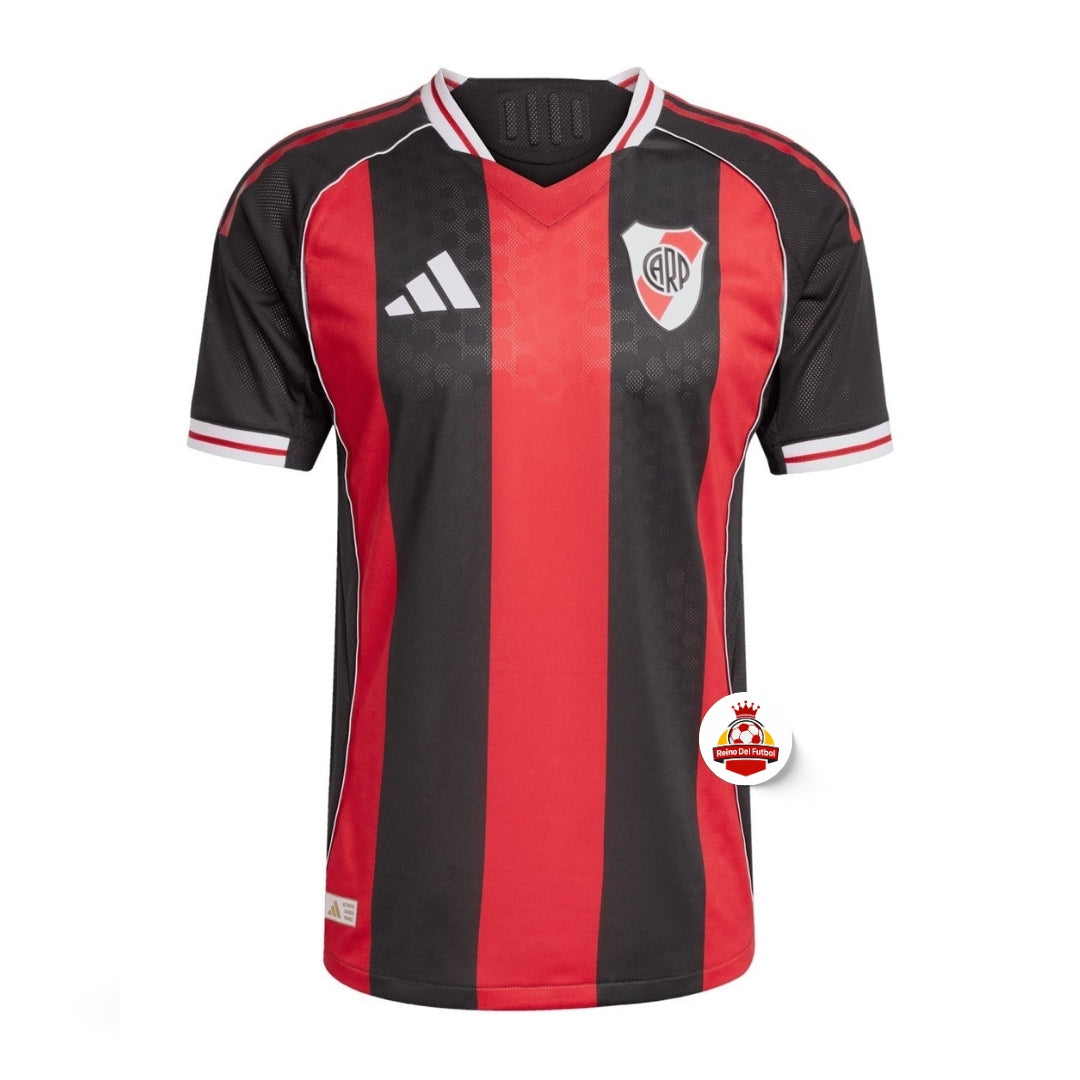 Camiseta de fútbol River Plate negra y roja con logo, venta online en Reino del Futbol.