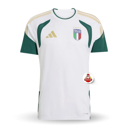 Camiseta Italia blanca con detalles verdes y dorados, logo adidas, escudo Italia, Reino del Futbol.