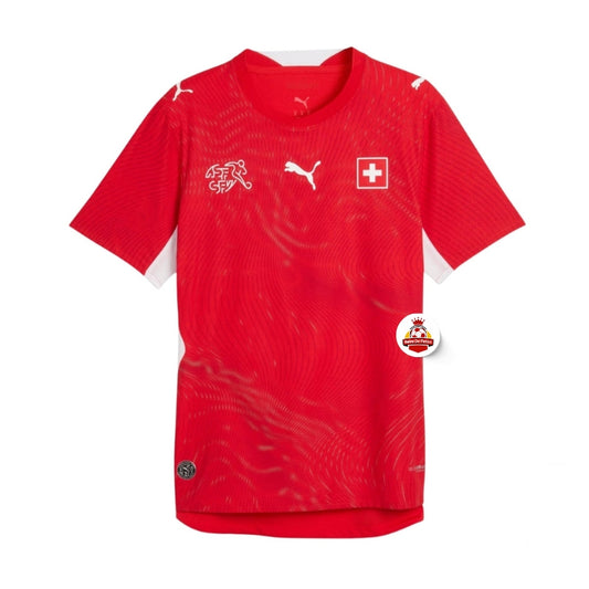 Camiseta roja de la selección de Suiza Puma, fútbol, logo Reino del Futbol, fondo blanco