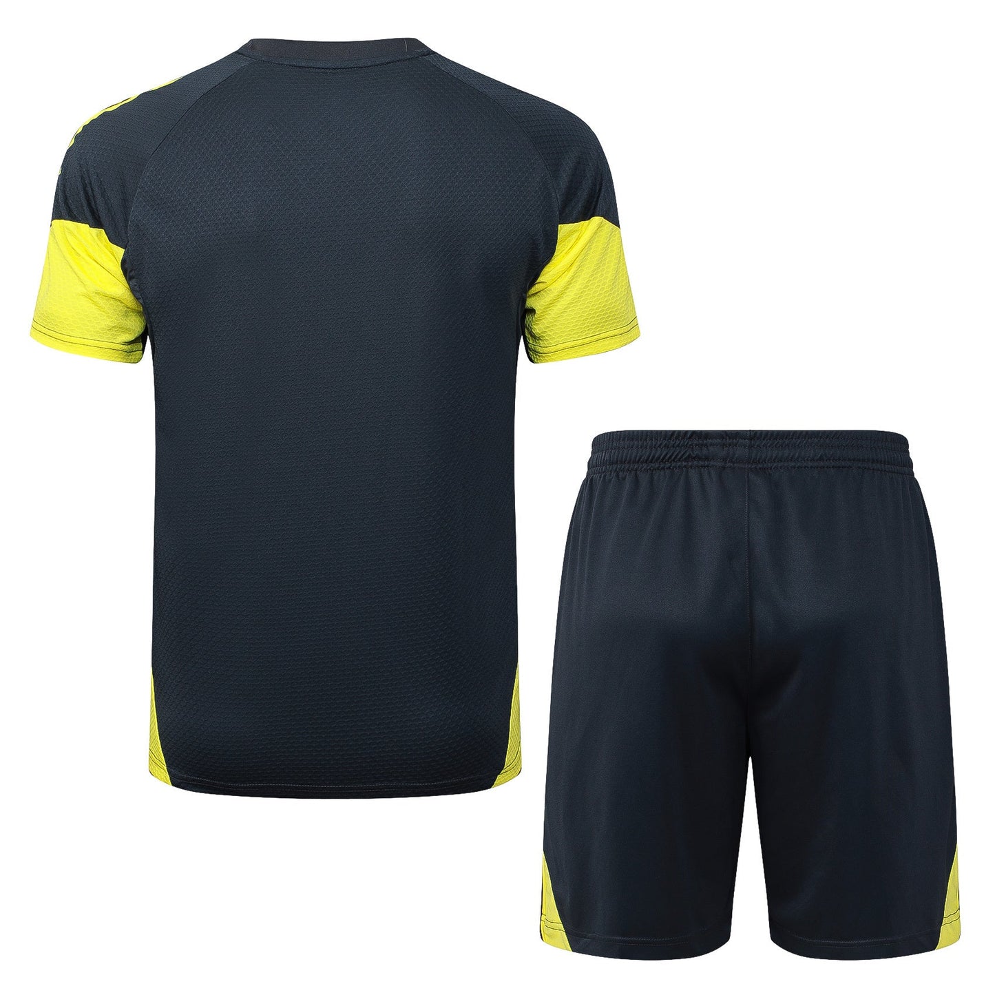 CAMISETA Y PANTALÓN CORTO ENTRENAMIENTO REAL MADRID 25/26
