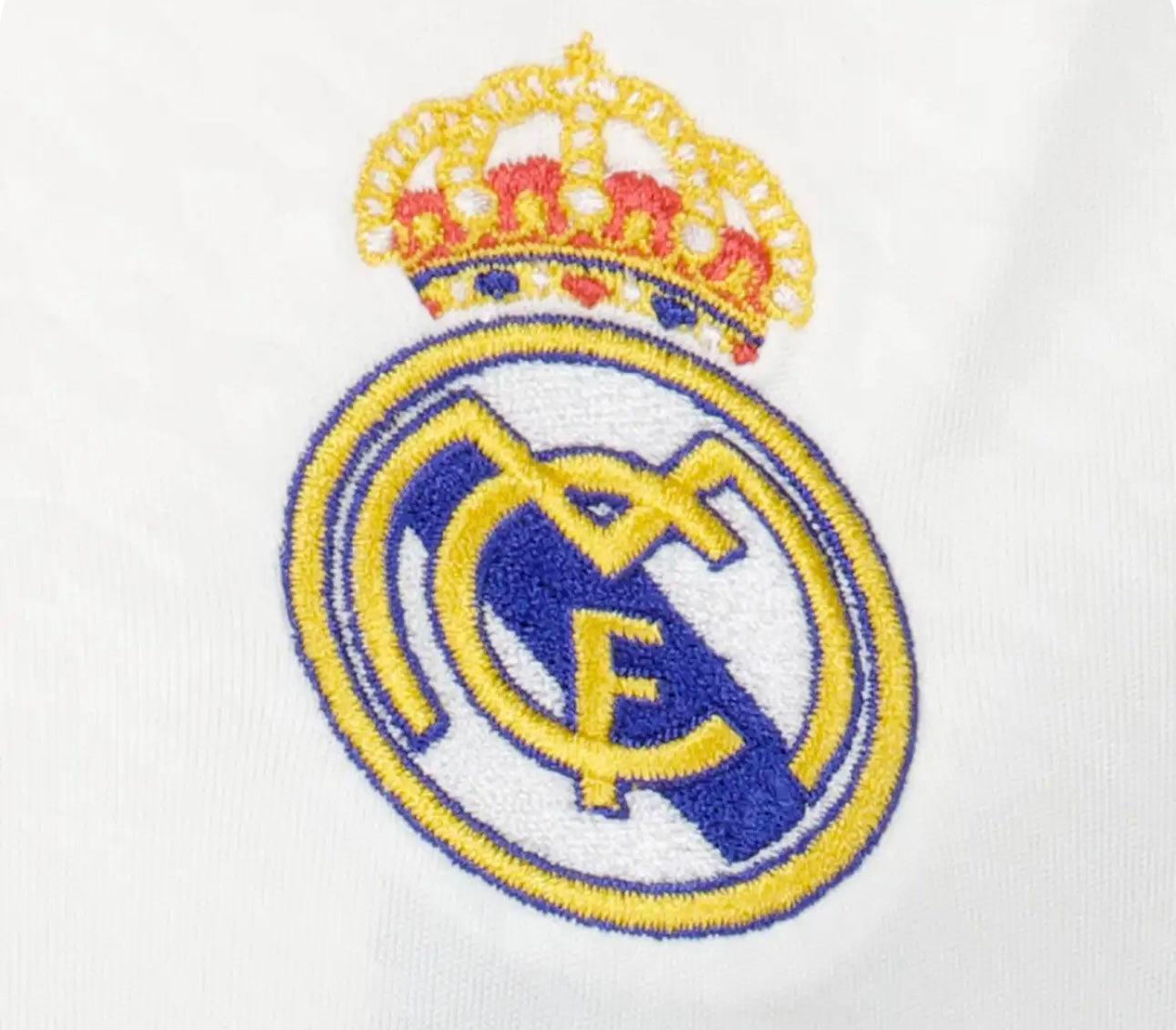 CAMISETA Y PANTALONES CORTOS NIÑOS REAL MADRID AWAY 24/25 - CON PATCH