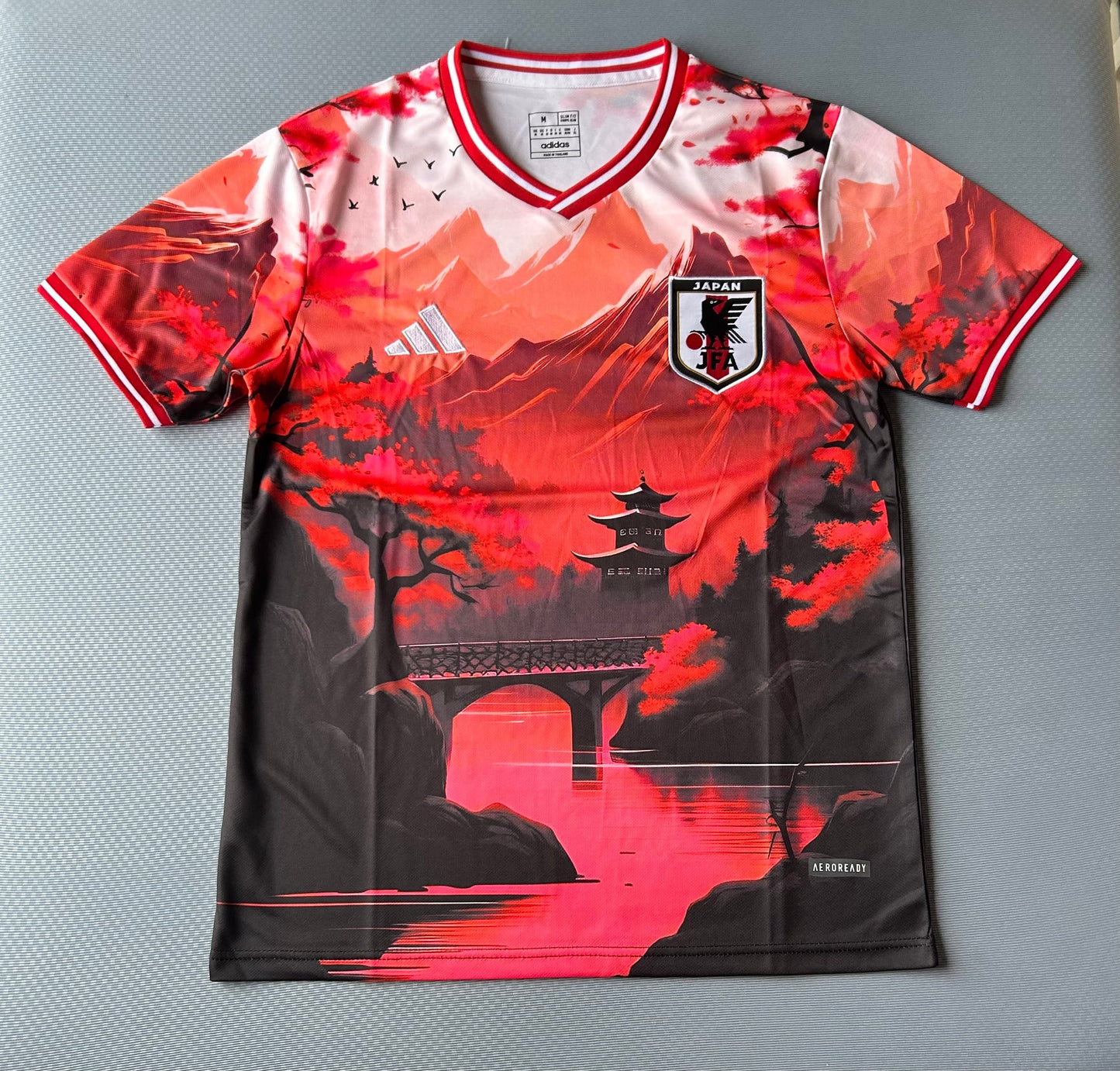 CAMISETA JAPON EDICIÓN ESPECIAL DRAGON BALL 25/26