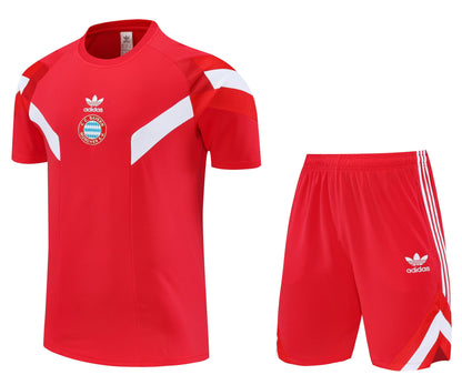CAMISETA Y PANTALÓN CORTO ENTRENAMIENTO BAYERN 25/26