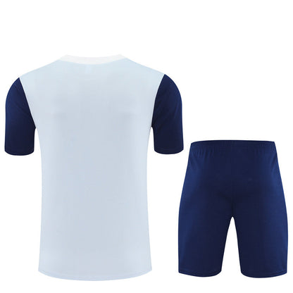CAMISETA Y PANTALONES CORTOS PARA NIÑOS TOTTENHAM HOTSPUR 25/26