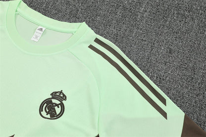 CAMISETA Y PANTALÓN CORTO ENTRENAMIENTO REAL MADRID 25/26