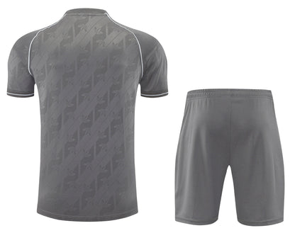 CAMISETA Y PANTALÓN CORTO ENTRENAMIENTO REAL MADRID 25/26