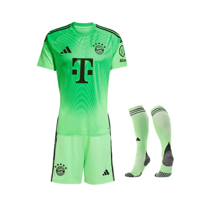 CAMISETA Y PANTALÓN CORTO PORTERO NIÑO BAYERN MUNICH 25/26 - CON MEDIAS