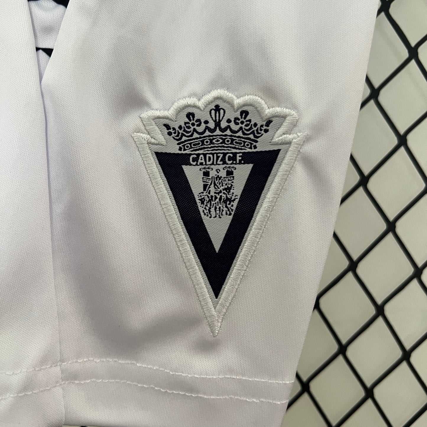 CAMISA E PANTALON CORTO NIÑO CÁDIZ AWAY HOME 24/25