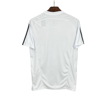 Camiseta blanca Real Madrid 2025-2026 leisure jersey, vista trasera, Reino del Futbol