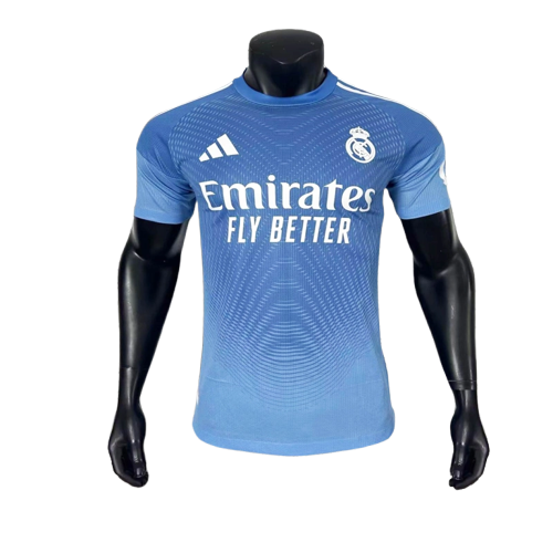 Camiseta azul del Real Madrid para hombre, edición especial, disponible en Reino del Futbol.