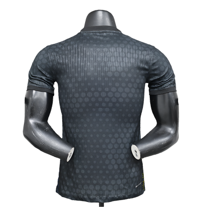 CAMISETA BARCELONA 25/26 EDICIÓN ESPECIAL - NEGRA, AMARILLA Y ROJA - VERSIÓN JUGADOR