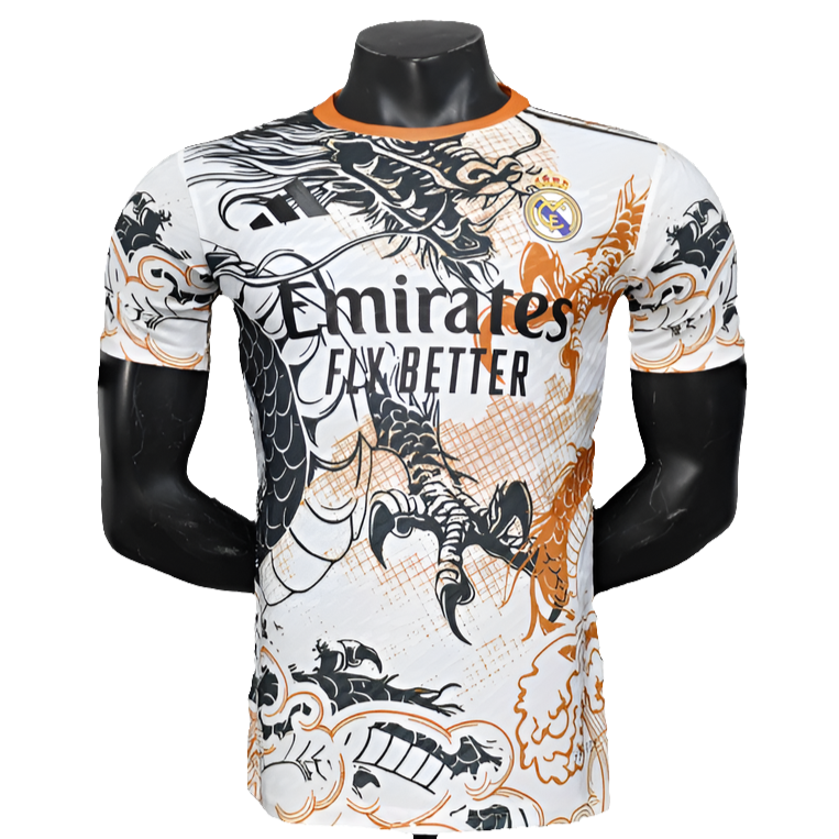 Camiseta de fútbol Real Madrid edición especial con diseño de dragón, disponible en Reino del Futbol