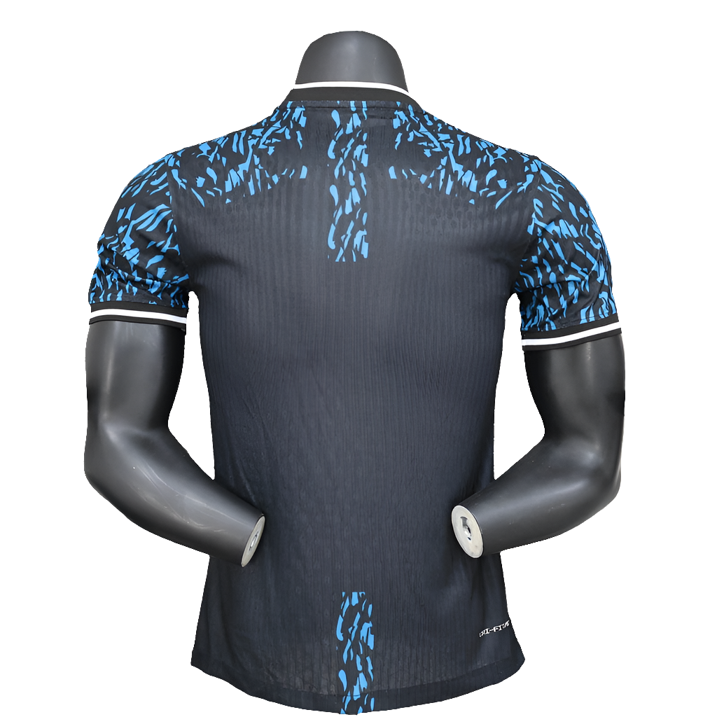 CAMISETA BARCELONA 25/26 EDICIÓN LEÓN - AZUL - VERSIÓN JUGADOR