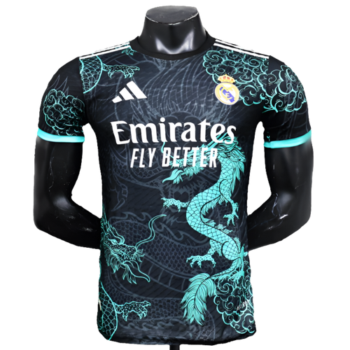 Camiseta Real Madrid edición especial negra con dragón, logo y patrocinador Emirates