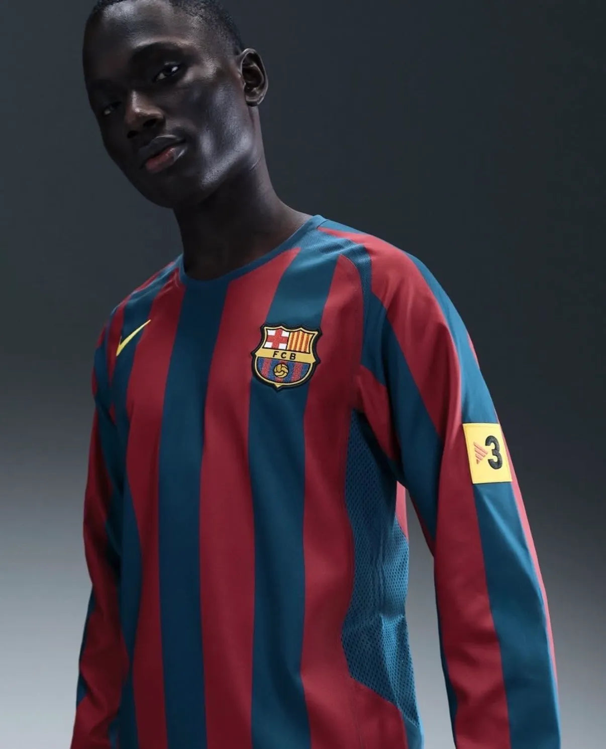CAMISETA RETRO ICONIC 2005/06 FC BARCELONA