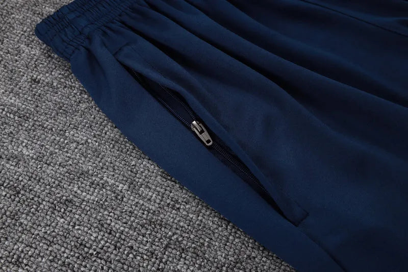 CAMISETA E PANTALONES CORTOS PARA NIÑOS PSG 25/26