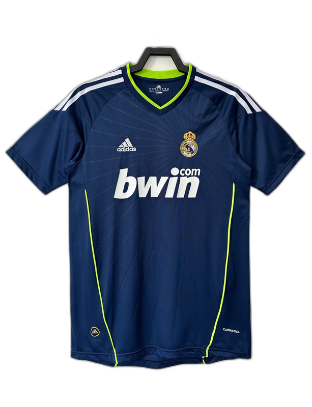 Camiseta retro azul Real Madrid 2010-11 visitante, logo Adidas y Bwin, exclusiva en Reino del Futbol