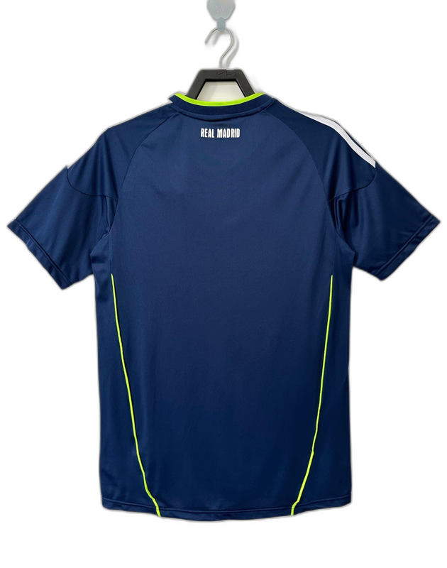 Camiseta retro Real Madrid 2010-11 segunda equipación azul marino, detalles verdes, Reino del Futbol