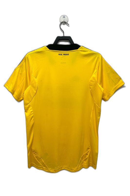 Camiseta retro de portero Real Madrid 2011-12 amarilla, vista trasera, Reino del Futbol