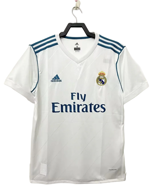 Camiseta Real Madrid 2017-2018 local retro blanca con logo adidas y Fly Emirates, exclusiva Reino del Futbol