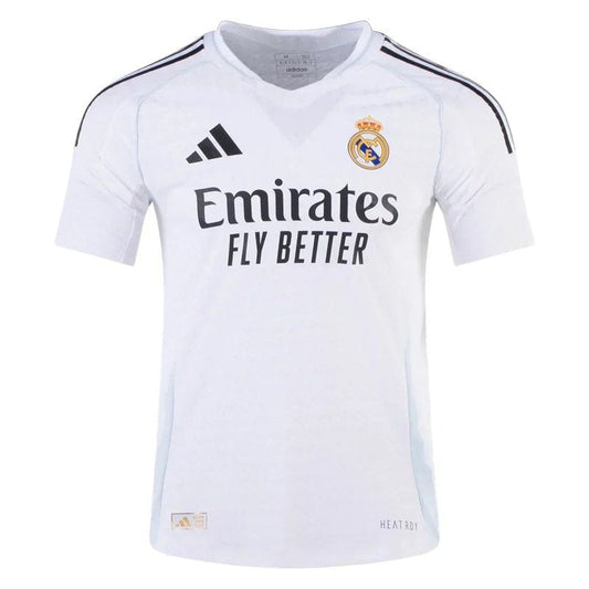 Camiseta Real Madrid 2024-2025 versión jugador, blanca, con logos de Adidas y Emirates