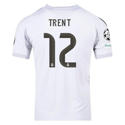 Camiseta de fútbol blanca del Real Madrid personalizada con nombre Trent y número 12, edición europea.